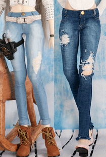 damage jeans of girls
